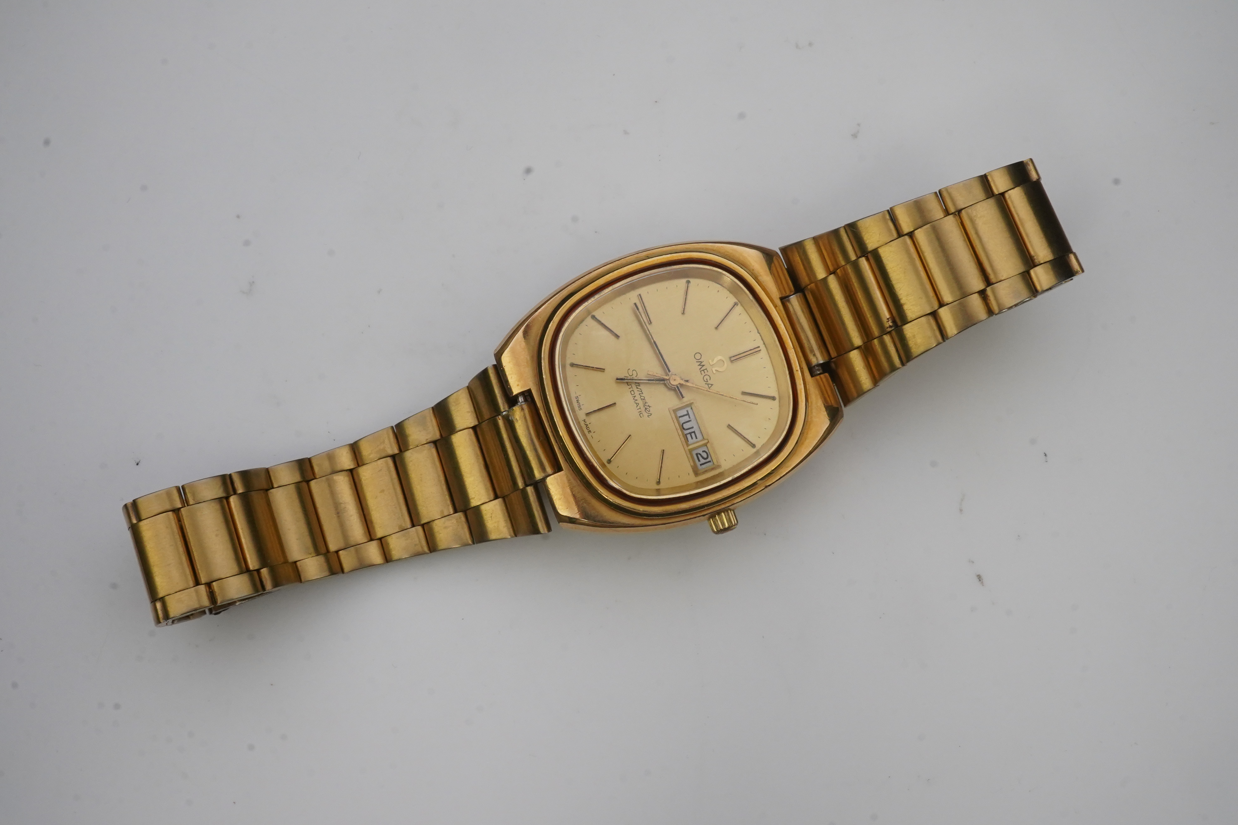 A gentleman's early 1980's steel and gold plated Omega Seamaster Automatic wrist watch, on a stainless steel and gold plated Omega bracelet